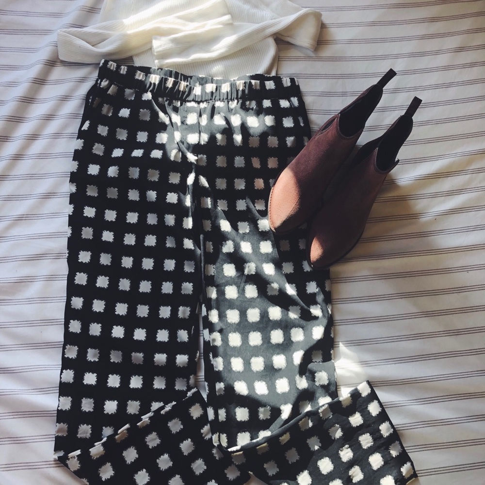 Chico’s Cropped Black and White Checkered Pants
